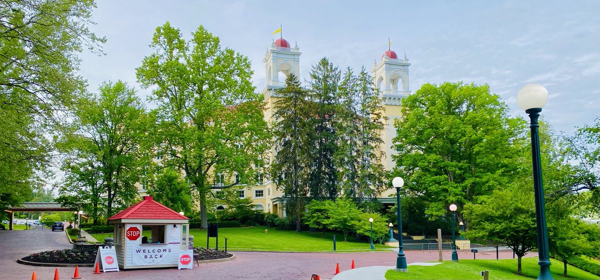 Out for a walk this lovely evening at the ⁦<a href="/allianceinh2o/">Alliance of Indiana Rural Water (AIRW)</a>⁩ conference at the ⁦<a href="/FL_Resort/">French Lick Resort</a>⁩. Grateful for the safety precautions the hotel staff has taken to keep their terrific staff healthy and safe while still extending warm Hoosier hospitality.
