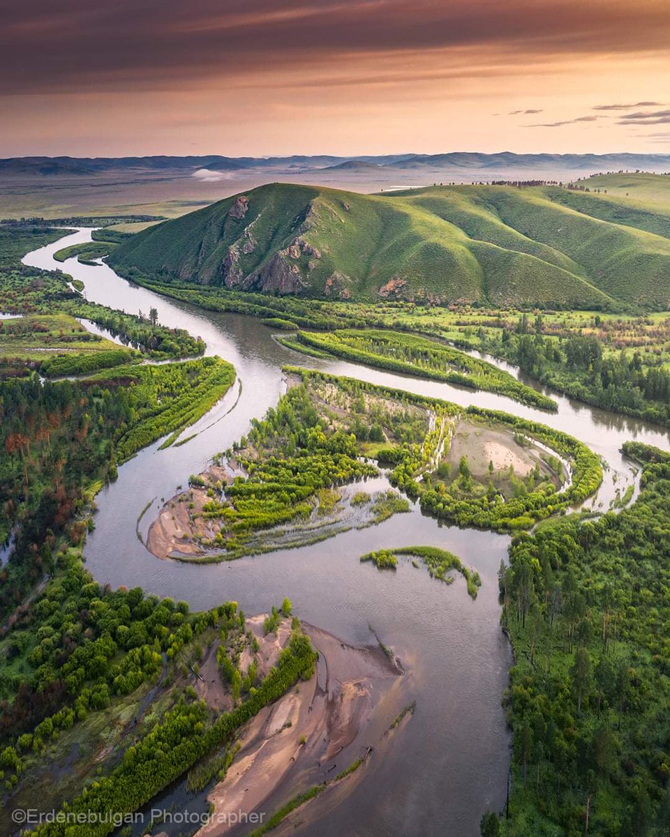 Онон голын таван салаа, Ульхан уул, Зүрхэн арал.

Дорнод аймгийн Баян-Уул сум