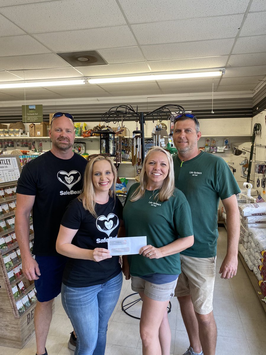 SafeBeat4Life's tweet image. We are very grateful for the continued support from Sean and Rene Brownell at Lake Hardware and Feed! With their help we will continue to screen hearts and save lives in our community! (Pssst, they have the lowest lumber prices around!) Stop in and see these amazing people.