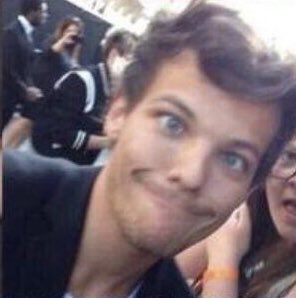 mlths_'s tweet photo. Ok pero Louis haciendo esta cara:
I vote #Louies for #BestFanArmy at the #iHeartAwards https://t.co/ywL664onsa