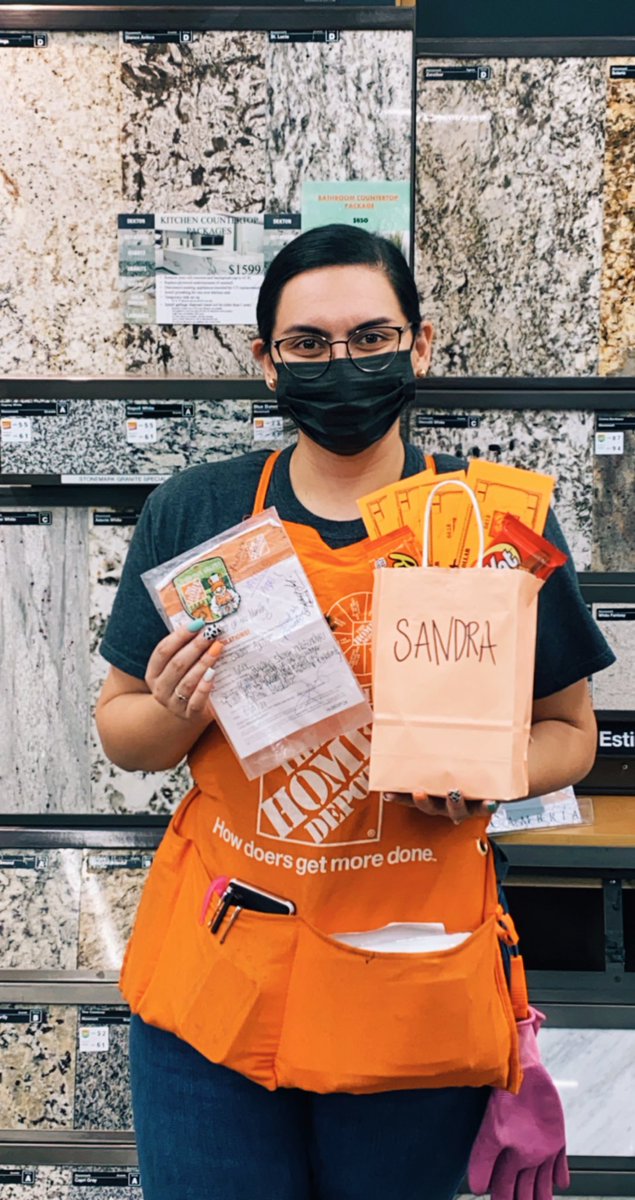 cristinah6618's tweet photo. Great job to Sandra. She was selected by her peers to be specialist of the month, keep up the great work! #UnstoppableMerced #6618 #SpecialtyTuesday https://t.co/4u7cNtymke