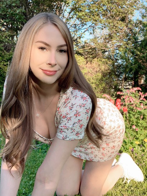 sun dress season :) https://t.co/JxRVoQNJti