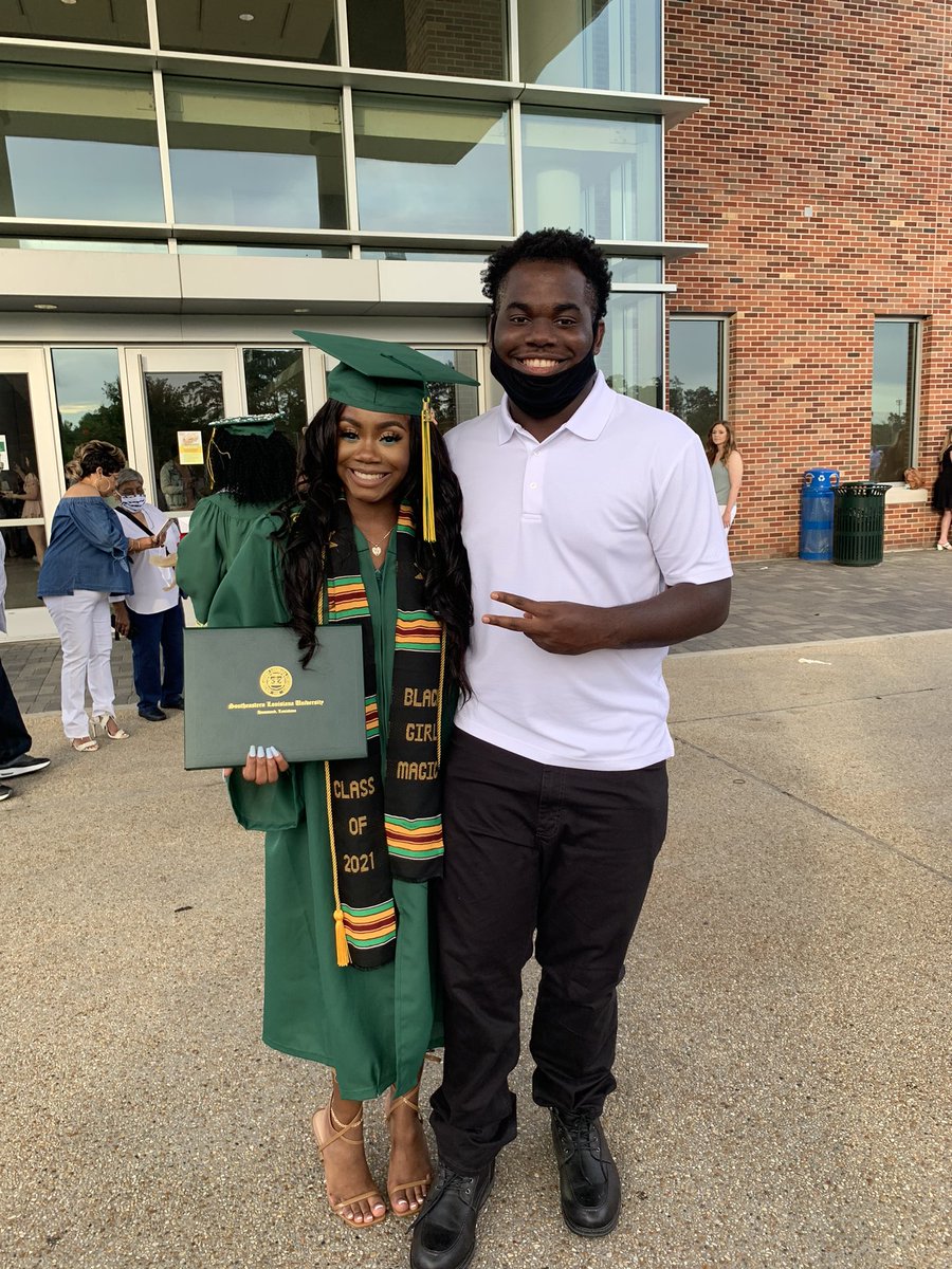 Got er done! Congrats my peanut! 🥲@trippybrii <a href="/Jthom1102/">Jalen thomas</a> <a href="/coachfrank84/">Franklin Thomas Jr</a>