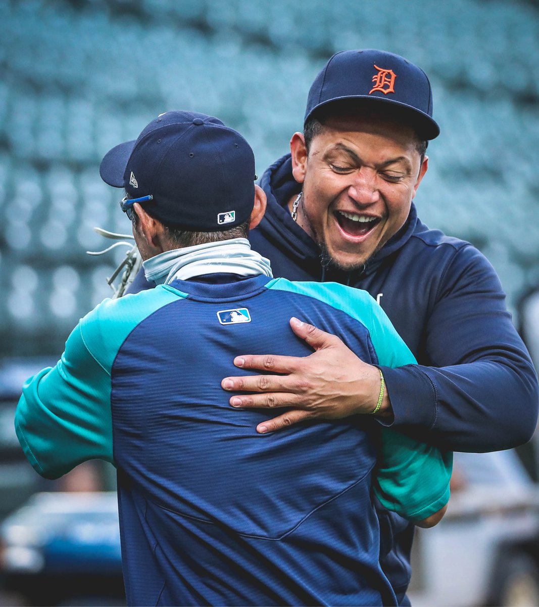 Mariners's tweet photo. Some wholesome content for your afternoon 🤗 https://t.co/tHlBCextsG