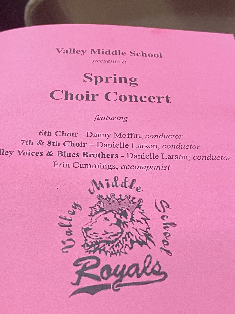 toddselk123's tweet photo. @vmsroyals choirs performing at the Spring Concert. 6th grade, Valley Voices, Blues Brothers, 7th/8th grade choir and Combined Choirs. Well done Royals. Royal Pride! https://t.co/1Wvi0rmCm5
