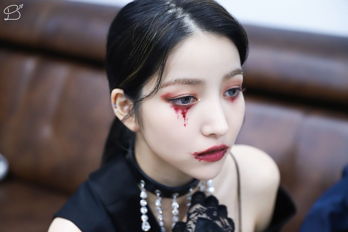 sowon updates tweet media