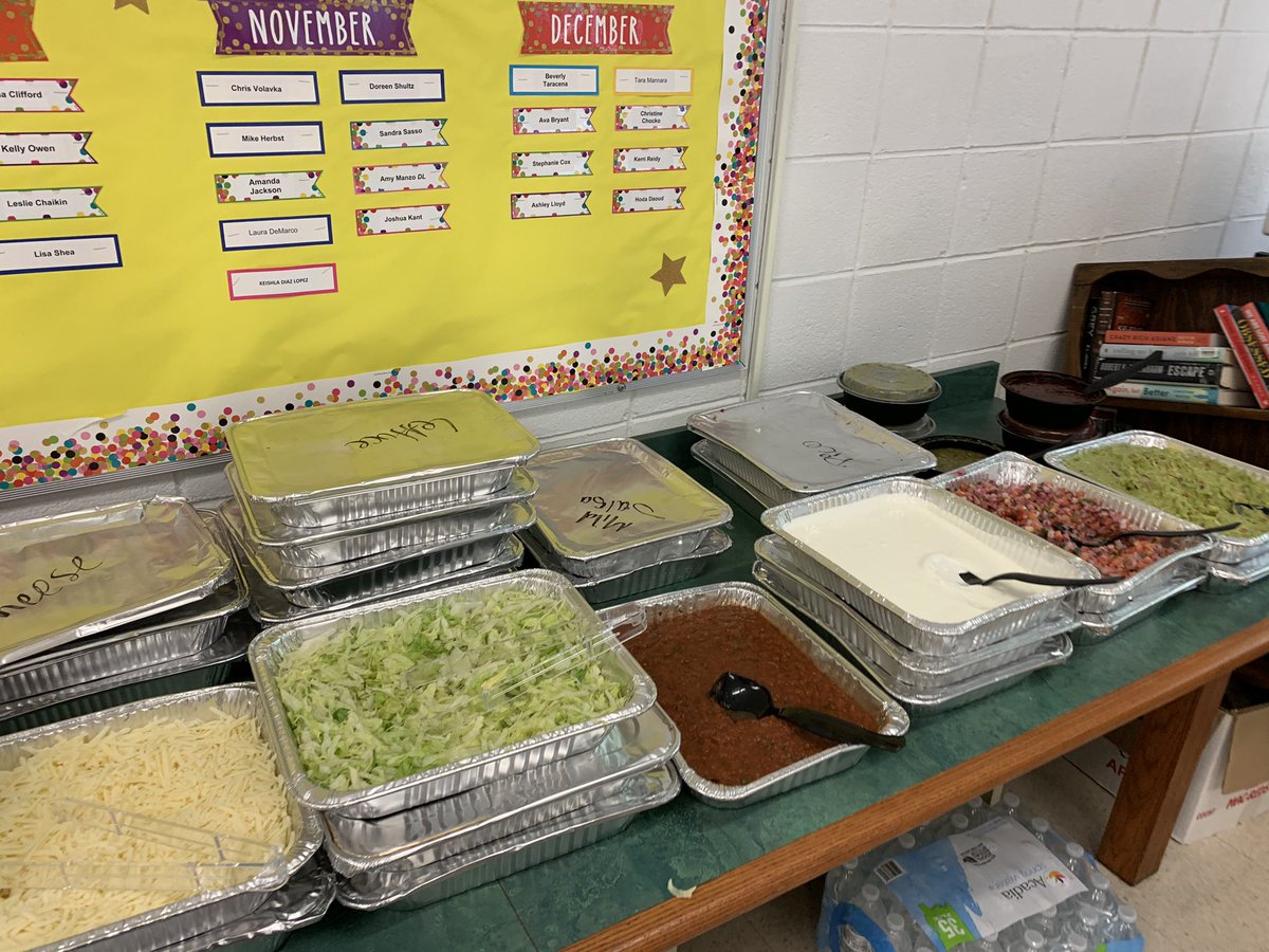 Thank you to our PFA and all of our families who donated a magnificent lunch catered by Right Coast Taqueria, along with homemade desserts and fruits! What a wonderful way to show appreciation to GM Staff! ♥️