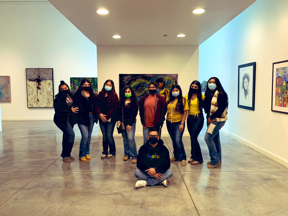fc_vhs's tweet photo. The rain didn’t stop this group of AP Spanish students from learning more about their culture! We take culture seriously and we appreciate it! #apspanish2021 #latinos @venus_isd @1SupeDog https://t.co/IQR2OZkEzC