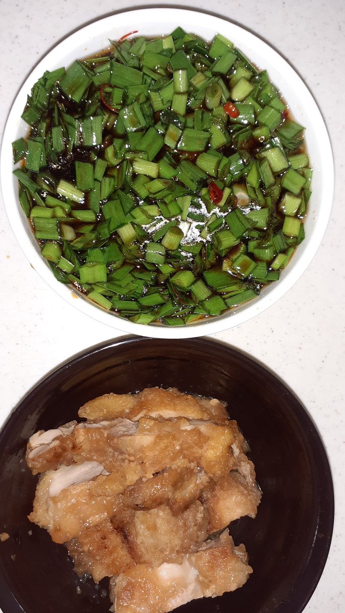 薫っち على تويتر クッせぇ クッせぇ クッせぇわ うっせぇわ 風 ニラの醤油漬けを作った お弁当にいれたチキンソテーのニンニク とニラのwパンチで 部屋中臭いです ニラの醤油漬け 薫っち على تويتر クッせぇ クッせぇ クッせぇわ うっせぇわ 風 ニラの醤油漬けを作った お弁当にいれたチキンソテーのニンニク とニラのwパンチで 部屋中臭いです ニラの醤油漬け