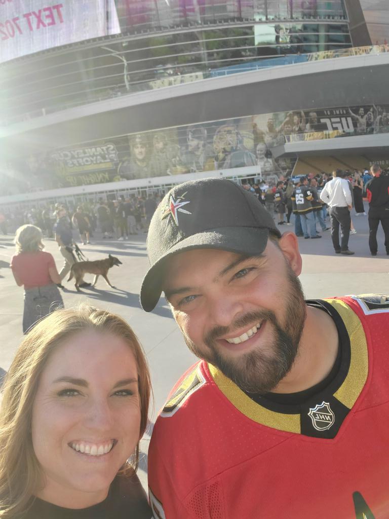 CoachColemanGV's tweet photo. Back at The Fortress after 445 days. It feels like a lifetime ago and a day ago all at the same time. Let's go, boys! #VegasBorn #KnightUp #GoKnightsGo https://t.co/7T9Db1uWHC