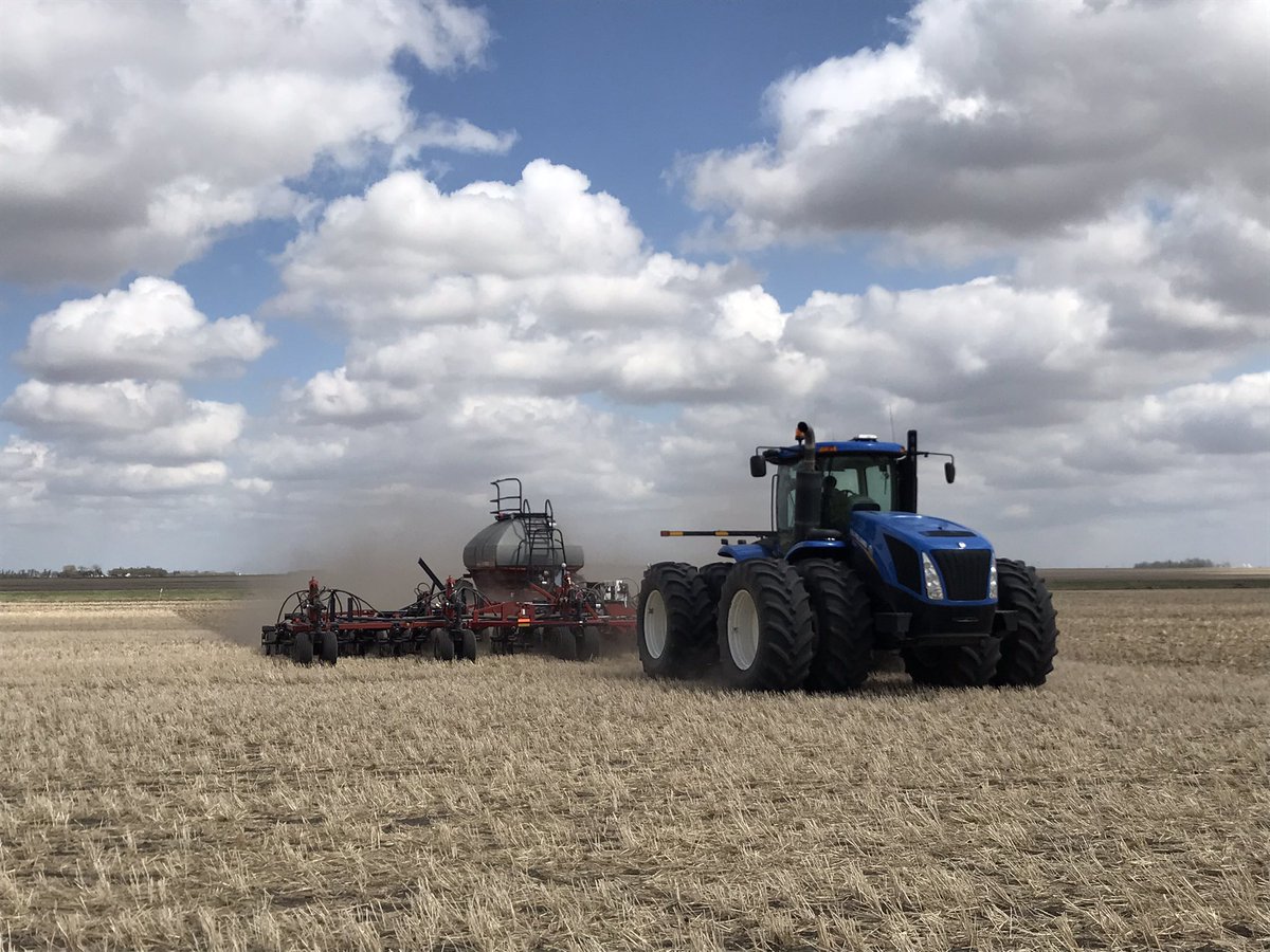 The Crystal City #InVigor DST is brought to you by Lisa &amp; Jeremy Hildebrand 🙌 

<a href="/BASFAgSolutions/">BASF Agricultural Solutions Canada</a> <a href="/JeremyHildebra9/">Jeremy Hildebrand</a> <a href="/doakley77/">Dale Oakes</a> <a href="/stinson327/">Stephanie Froese</a>