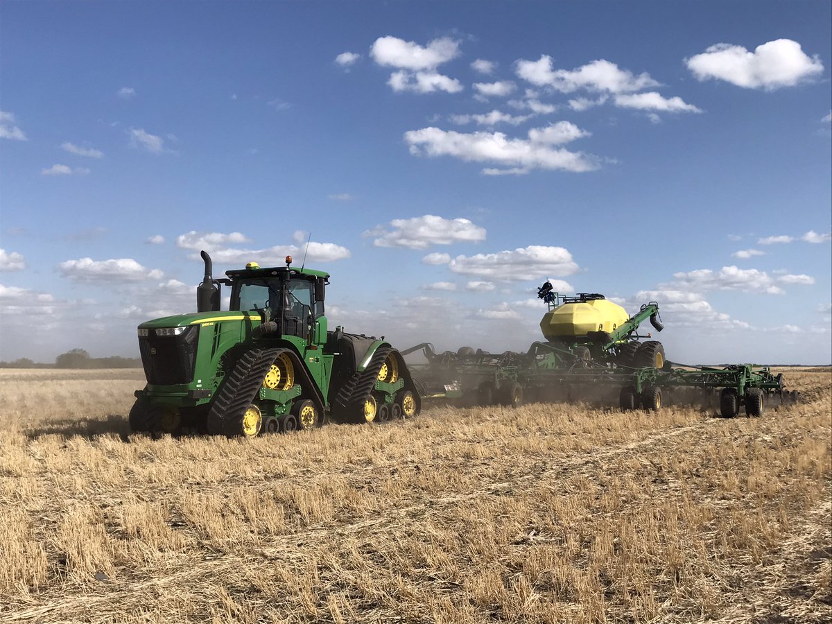 Thanks to the Krahn’s - Nathan, Ron &amp; Robert - for seeding an #InVigor DST is Rivers, MB 👌

<a href="/BASFAgSolutions/">BASF Agricultural Solutions Canada</a> <a href="/RonKrahn/">Ron Krahn</a> <a href="/stinson327/">Stephanie Froese</a> <a href="/BrandyBeischer/">Brandy Chuchmuch</a>