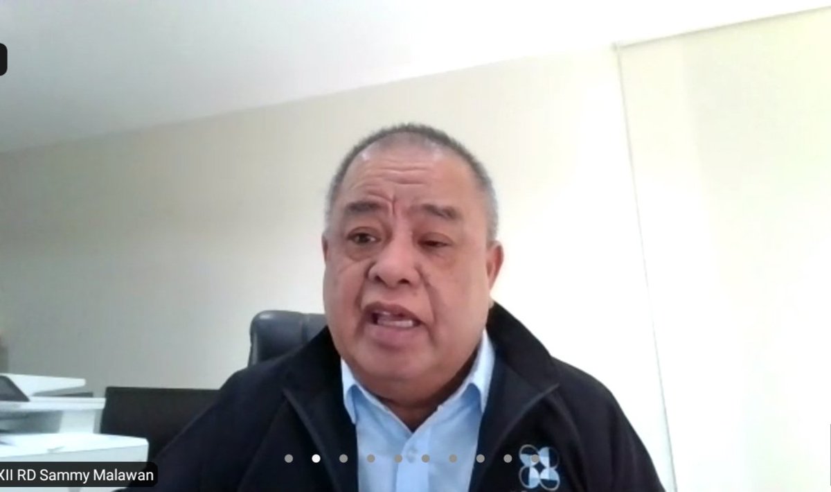 idd_tapi's tweet photo. As we start an exciting day with college students from Region XII, DOST Regional Director Engr. Sammy Malawan graces our Invent School Program webinar with his very inspiring opening remarks. 💙

#InventSchoolProgram #ISPRegion12 #ISPGoesDigital https://t.co/czwJRw70Vm