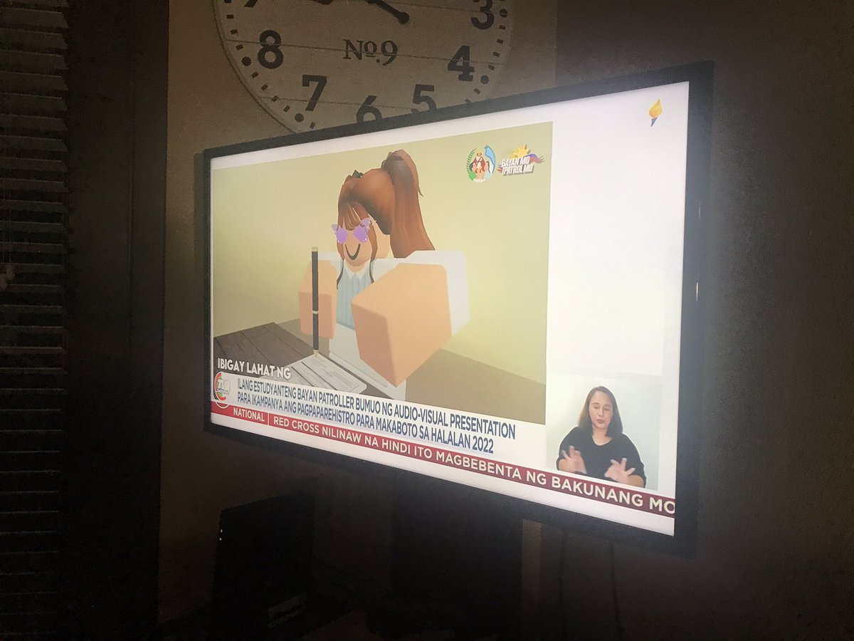AstronautMan02's tweet photo. Someone in the Philippines decided to use Roblox to teach people how to register for voting https://t.co/0YLv9fUgpU