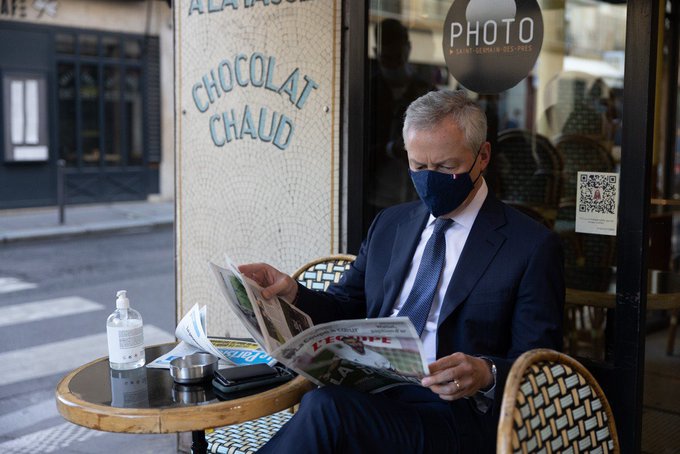 Paris is Paris again. Enfin!
French terrace cafes finally open after a 7-month pandemic closure.
No self-respecting politician is currently in an office.

Honestly, though, France needs it

(photo credit <a href="/SylvieKauffmann/">Sylvie Kauffmann</a>)