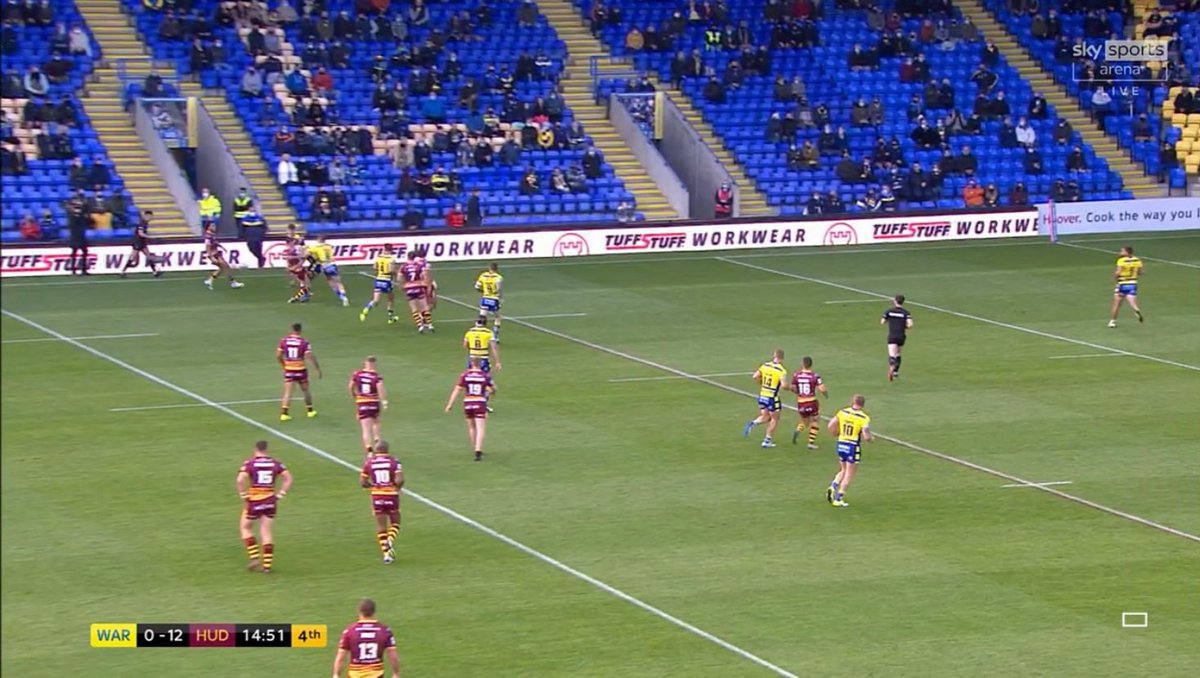 Great to see <a href="/TuffStuff_UK/">TUFFSTUFF WORKWEAR</a> supporting the <a href="/SuperLeague/">Betfred Super League</a> clash between <a href="/WarringtonRLFC/">Warrington Wolves</a> and <a href="/Giantsrl/">Huddersfield Giants 🐮🔔</a> on Monday night.