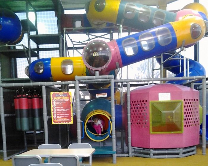 RosatriceTheory's tweet photo. @PEMDASAsumu @LionPemdab Bold words coming from someone whose witchsona has a slide for hair. Oh wait, you know what it looks like? A McDonald's Playplace. Seriously, phew, can't tell the difference. https://t.co/OBtHYR7xnB