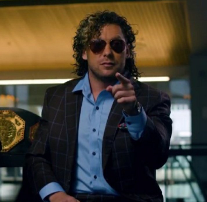1WingedElite's tweet photo. 💫👆🤍 #GoldenChamp #BestInTheWorld  #GodAmongstMen #TheBeltCollector #1 #BestBoutMachine #HistoryChanged #TeamOmega @KennyOmegamanX https://t.co/B2Xk1Of35m
