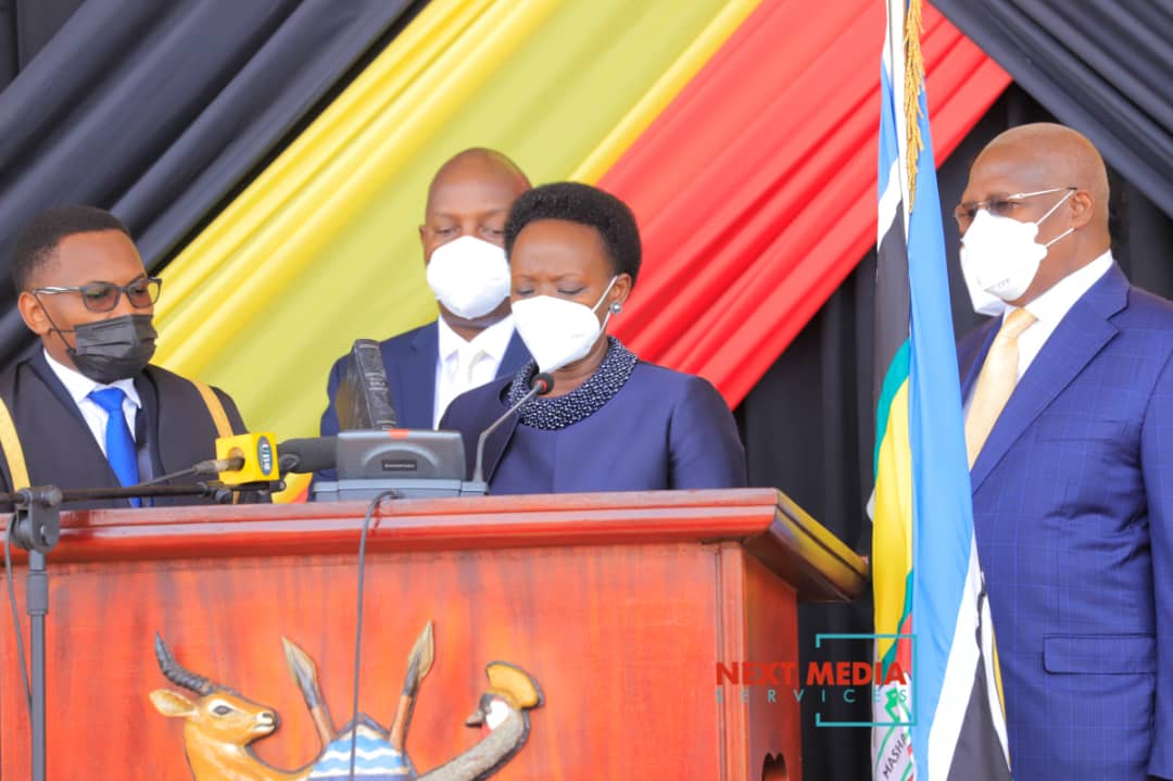 nbstv's tweet photo. Shartsi Kuteesa swears in.
@francis_isano
#NBSUpdates #MPsSwearIn https://t.co/4gyRSgi184