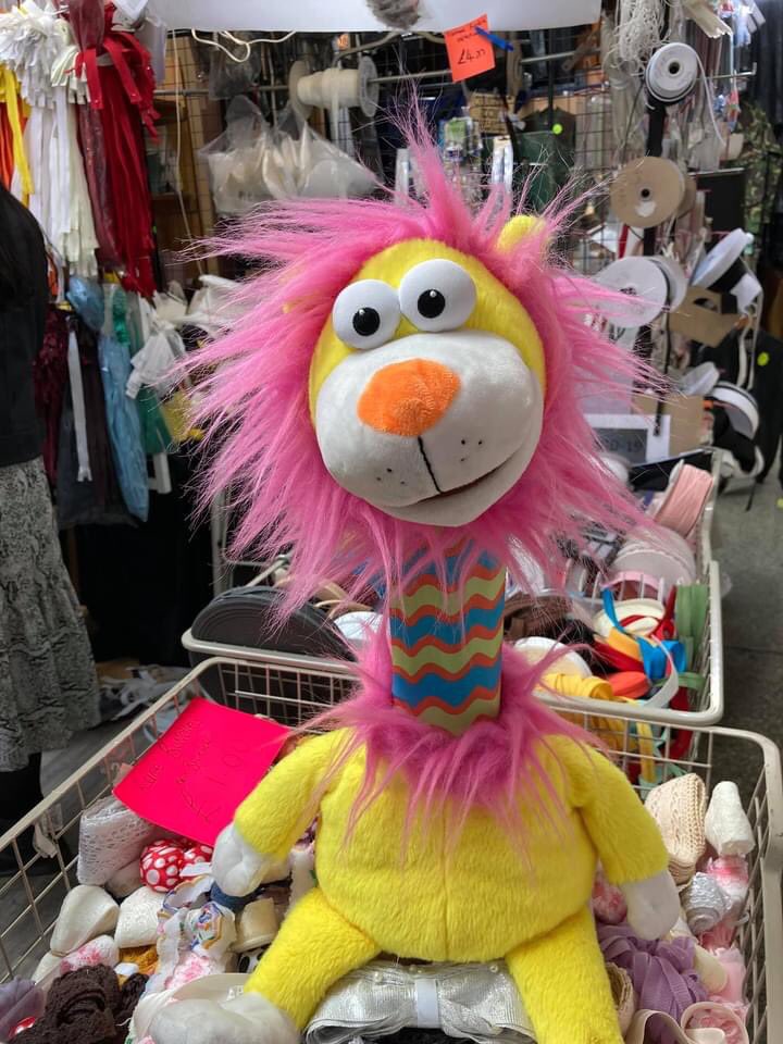 RagMarket's tweet photo. The Birmingham Rag Market is famous world wide for the extensive range of materials available in addition to a bewildering array of wares.
Fabrics, beads, buttons, belts, bows, you can even get a fancy dress costume.  Open Tuesday, Thursday, Friday and Saturday 9am till 5pm https://t.co/Y1YAyVFukM