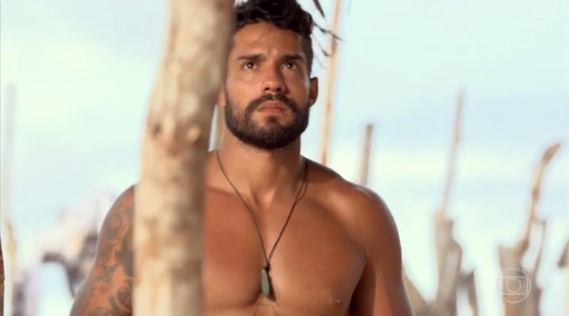 QGdoBil's tweet photo. 📷 | Imagens do Bil, no segundo episódio de “No Limite”. #TeamBil #NoLimite https://t.co/JjqyhGP0V1