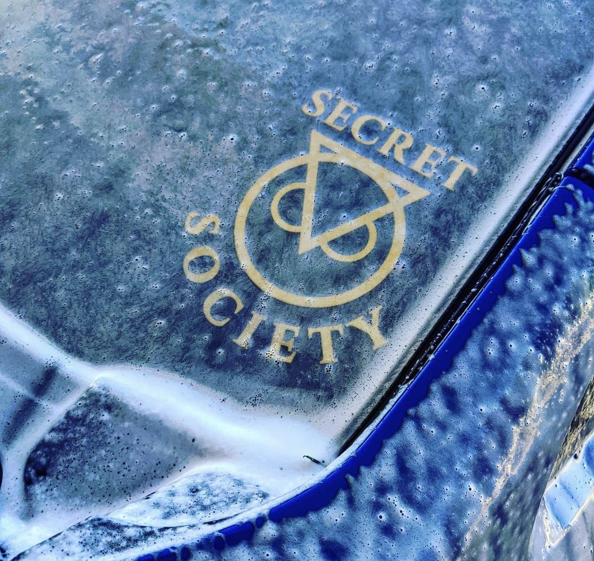 SecretSocialCLB's tweet photo. “Truth, like gold, is to be obtained not by its growth, but by washing away from it all that is not gold.” Samuel Johnson #gold #livegold #secretsociety #cargroup https://t.co/vAaX1Ab0Y1