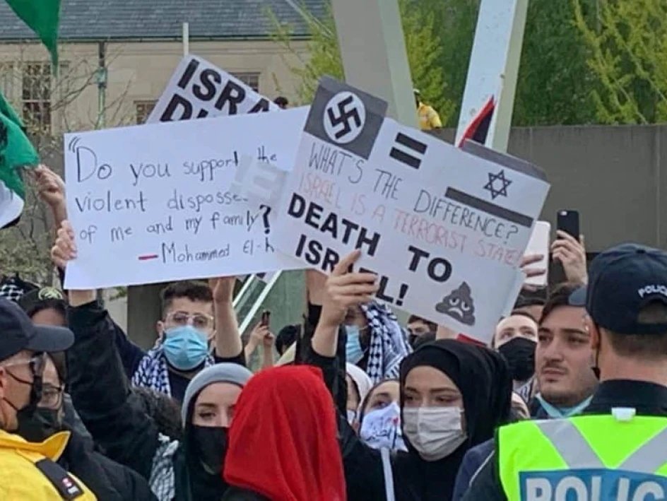 CIJAinfo's tweet photo. A very different tone this time’: Canadian Jewish leaders warn of spike in anti-Semitic violence  https://t.co/gmU62NSDRM #cdnpoli https://t.co/Era3r75iCI