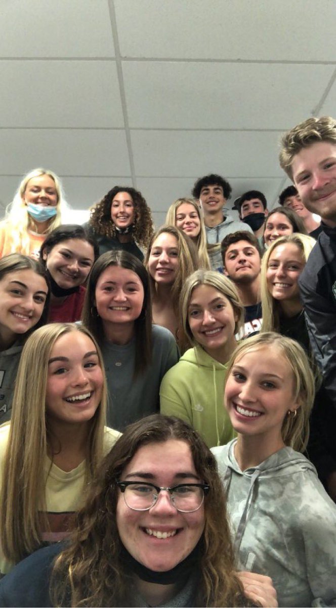 Love these kids so much!  Best of luck <a href="/Staley_StuCo/">Staley High School Student Council</a> Leadership Seniors.  Go forth and do great thing! 💚🖤🤍#staleystrong <a href="/SHSFalcons/">Staley High School</a> <a href="/NKCSchools/">NKC Schools</a>