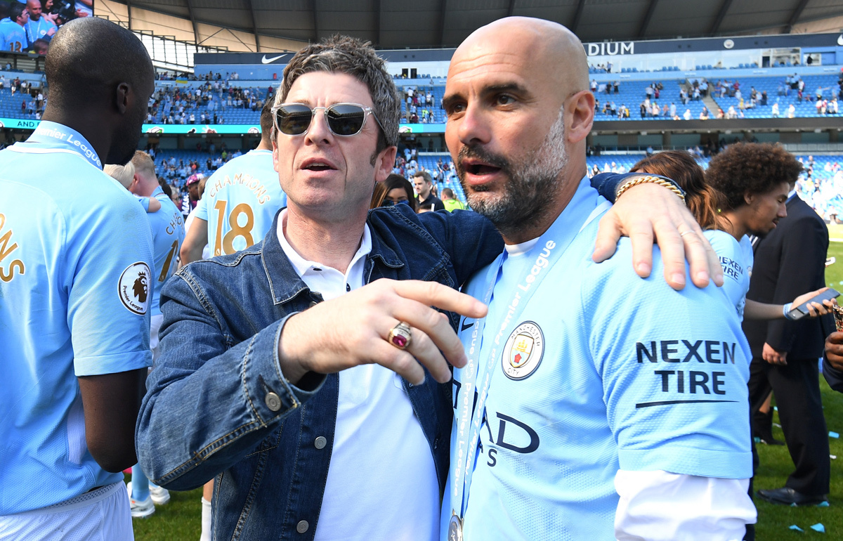 Manchestercity News こんなグアルディオラ見たことない 葉巻をくわえて名曲を熱唱しリーグ優勝を喜ぶ映像が話題に 超worldサッカー 自身3度目のプレミアリーグ制覇を成し遂げたマンチェスター シティのジョゼップ グアルディオラ監督が