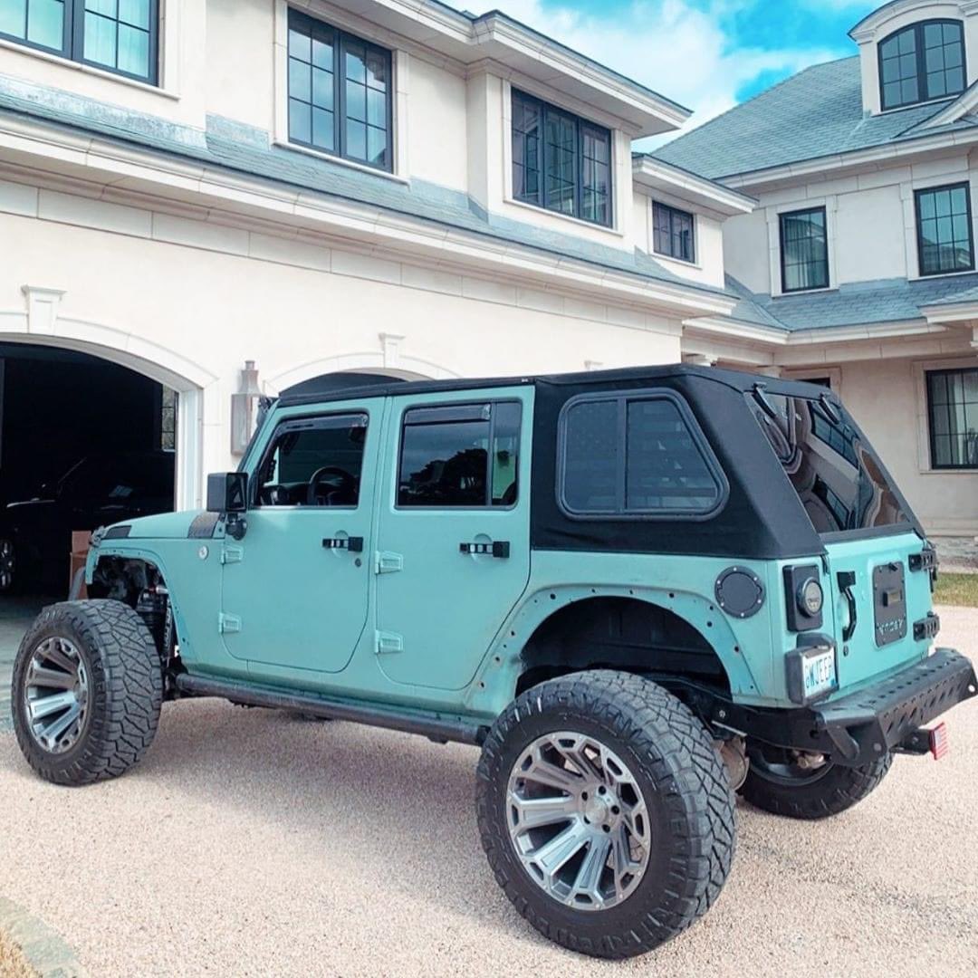 Jeep_Life's tweet photo. Someone buy me this Jeep. 😍😎 https://t.co/jXhHakfTBO