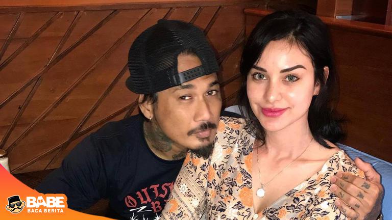 BacaDiBaBe's tweet image. Nora Alexandra Antusias Jerinx SID Segera Bebas dari Penjara: Tiada Henti Berdebar Hati Ini! #VanessaAngel #JerinxSID #PengadilanTinggi #NoraAlexandra #PerYngveOhlin share.babe.news/s/RmrNevZkvR