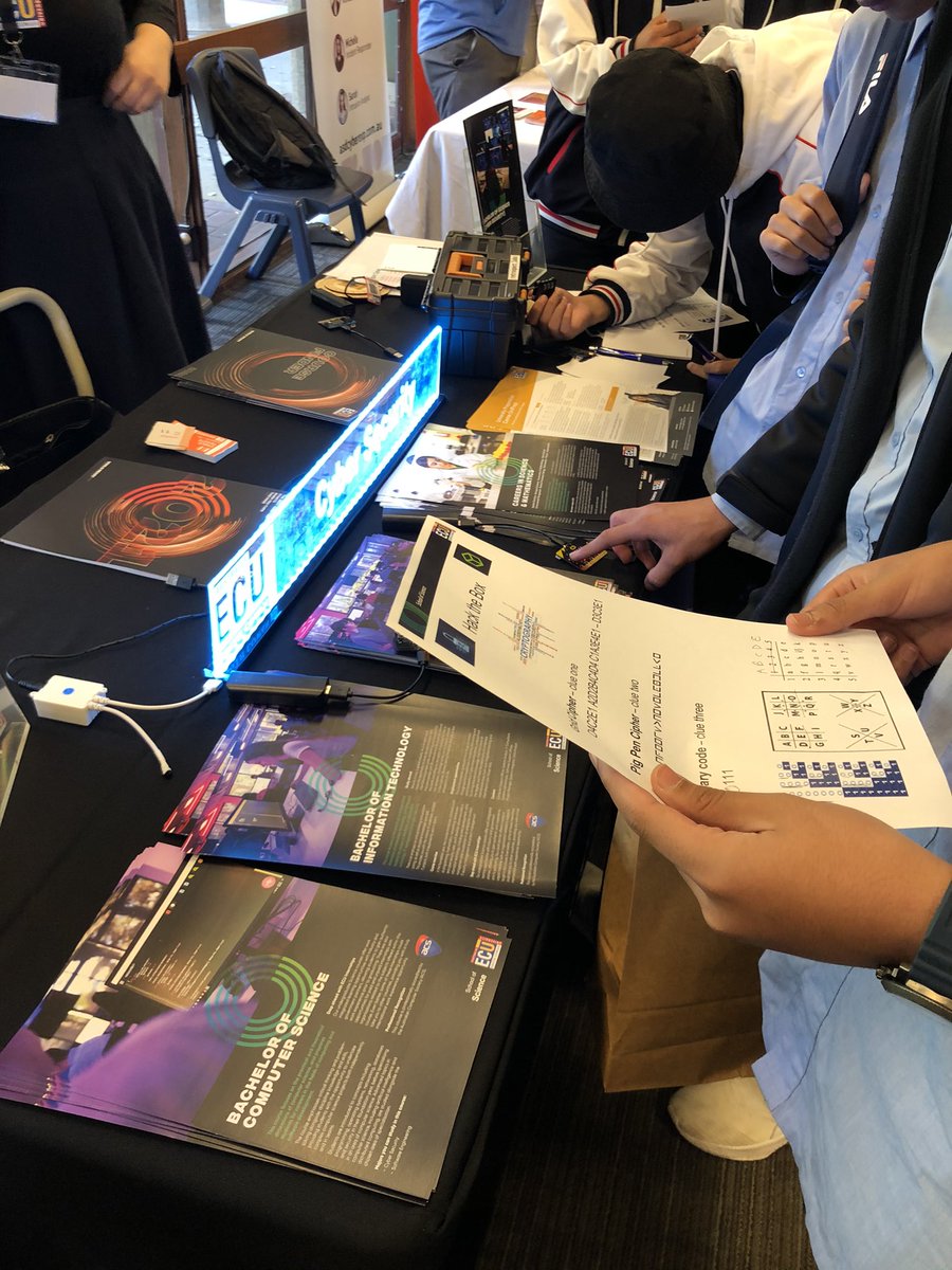 mssgellis's tweet image. Love these minds #cryptography #problemsolving #ciphers @TheBigDayIn @ACSnewsfeed careers fair