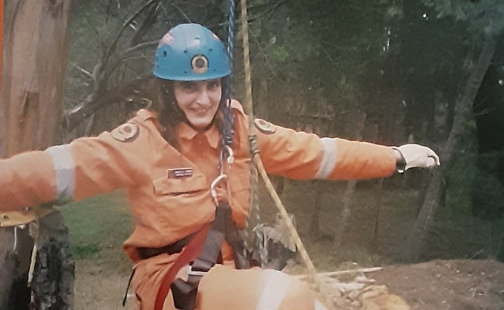 DanielleCorrie's tweet photo. Today is #wearorangetoworkday to recognise the "angels in orange" - the #volunteermembers of the #StateEmergencyService (SES)
Here I am prusiking in a training weekend when I was #Volunteering  for the #SES before I became a #publishedauthor

#volunteerwork  #NSWSES  #TeidasStory https://t.co/E3ugNWtKC3