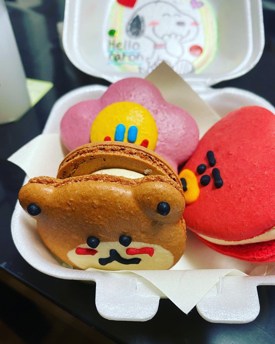 momorinn86's tweet photo. パパラピーズのyoutubeみて
娘が、トゥンカロン食べたいといいだした！
今日は定期受診で出かけたついでにトゥンカロンのお店にGO
どれもかわいくて
迷ったわ
中間テストの勉強頑張っている
娘にお土産ゲット👍
#パパラピーズ
#トゥンカロン
#Hellocaron https://t.co/gmswbZZVlA