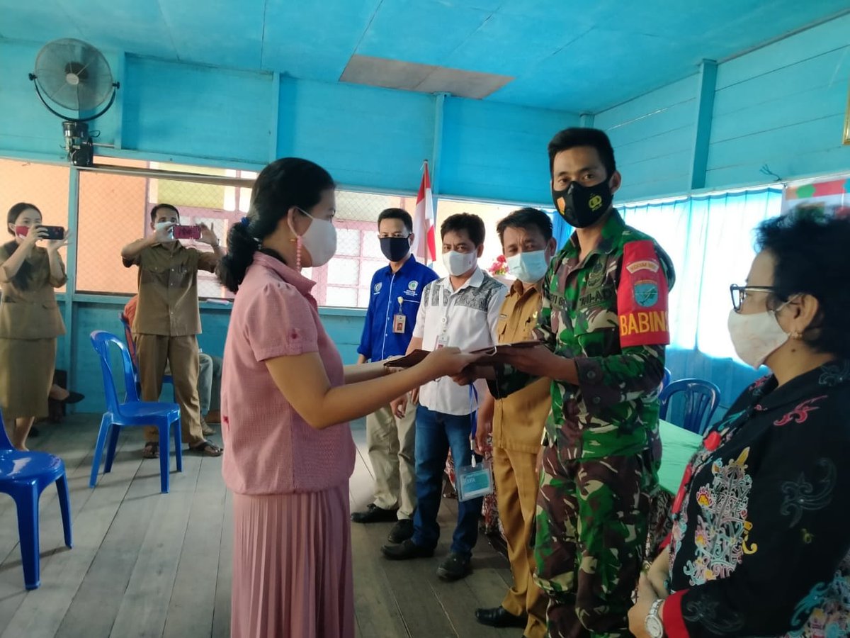 Siap selalu dalam tugas demi masyarakat desa Saya selalu Bangga menjadi  #PendampingDesa  
<a href="/jokowi/">Joko Widodo</a>
<a href="/halimiskandarnu/">ABDUL HALIM ISKANDAR</a>
@Kemendespdtt
<a href="/ditjenpdp/">Ditjen PDP Kemendes PDT</a>
<a href="/malik_haramain/">malikharamain</a>
<a href="/imansyukri/">Iman Sukri</a>
<a href="/taufikmadjid71/">IG : taufik.madjid</a>
@yusradaridesa
<a href="/tppkemendes/">TPP KEMENDES</a> 
<a href="/azzameldzikrie/">#SantriIndonesia</a>
<a href="/Berandade/">A</a> 
<a href="/P3MDKalteng/">P3MD PROV KALTENG</a>