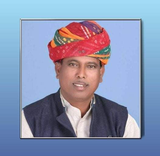 Bjp4Pratapgarh (@bpratapgarh) on Twitter photo भाजपा, धरियावद विधायक गौतमलाल जी मीणा का असामयिक निधन होना हम सभी के लिए अपूरणीय क्षति है।ईश्वर से प्रार्थना है कि दिवंगत आत्मा को अपने श्रीचरणों में स्थान दे एवं परिजनों को यह दुःख सहन करने की शक्ति प्रदान करें।
ॐ शांति।।
<a href="/VasundharaBJP/">Vasundhara Raje</a> <a href="/narendramodi/">Narendra Modi</a> <a href="/BJP4Rajasthan/">BJP Rajasthan</a> भाजपा, धरियावद विधायक गौतमलाल जी मीणा का असामयिक निधन होना हम सभी के लिए अपूरणीय क्षति है।ईश्वर से प्रार्थना है कि दिवंगत आत्मा को अपने श्रीचरणों में स्थान दे एवं परिजनों को यह दुःख सहन करने की शक्ति प्रदान करें।
ॐ शांति।।
<a href="/VasundharaBJP/">Vasundhara Raje</a> <a href="/narendramodi/">Narendra Modi</a> <a href="/BJP4Rajasthan/">BJP Rajasthan</a>