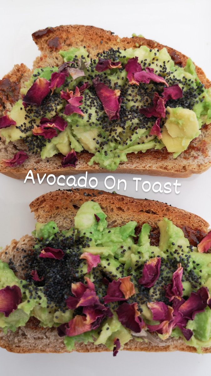 nutrisnapper's tweet photo. Looking forward to our tasty🌿 Nutrisnapper Avocado on Toast with Poppy❤️ Seeds and Rose Petals on our homemade bread. Just quick, easy and Nutrisnapper delicious. #nutrisnapper #eurovisiongr #RecipeOfTheDay #food #homemade #GardenersWorld #Vegan #PlantBasedWeek #obesse https://t.co/d6TX1D2x9n
