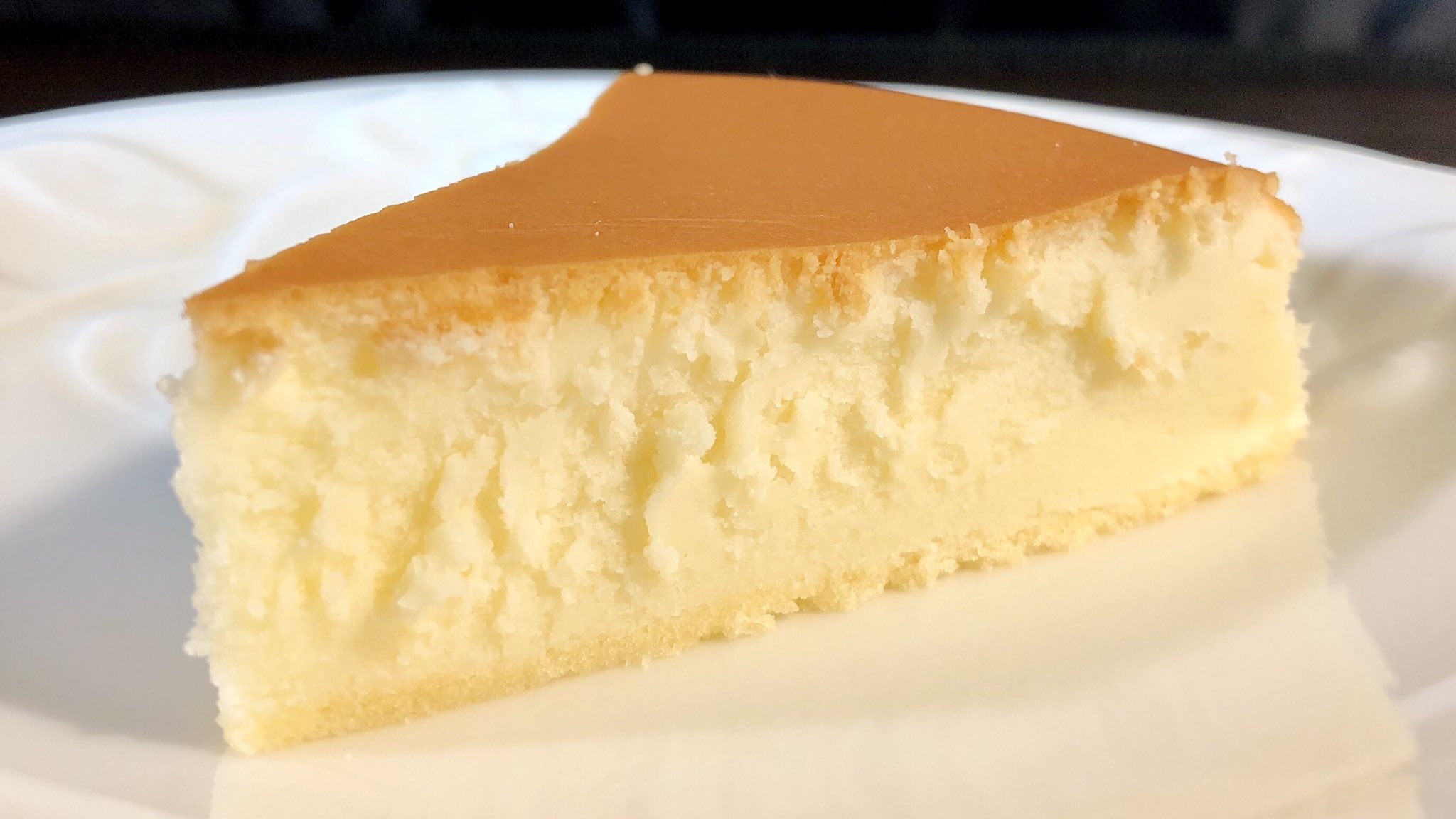 とちのいち 写真は以前いただいた チーズガーデンさんの 御用邸チーズケーキです 現在は季節限定メニューの 御用邸レモン チーズケーキも 販売中だそうです 食べたい 栃木県 那須町 チーズガーデン T Co 7glsliznuv Twitter