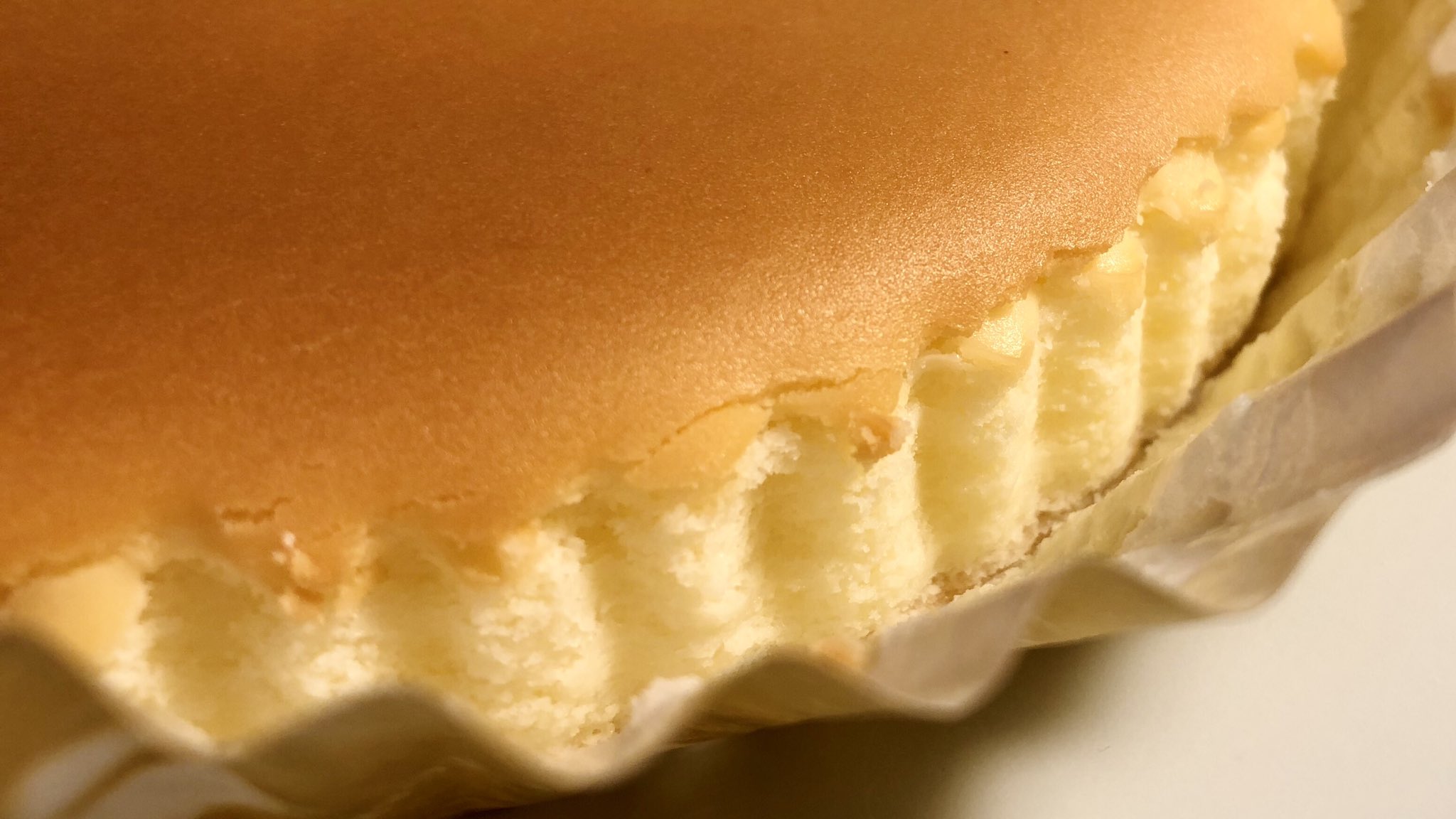 とちのいち 写真は以前いただいた チーズガーデンさんの 御用邸チーズケーキです 現在は季節限定メニューの 御用邸レモン チーズケーキも 販売中だそうです 食べたい 栃木県 那須町 チーズガーデン T Co 7glsliznuv Twitter
