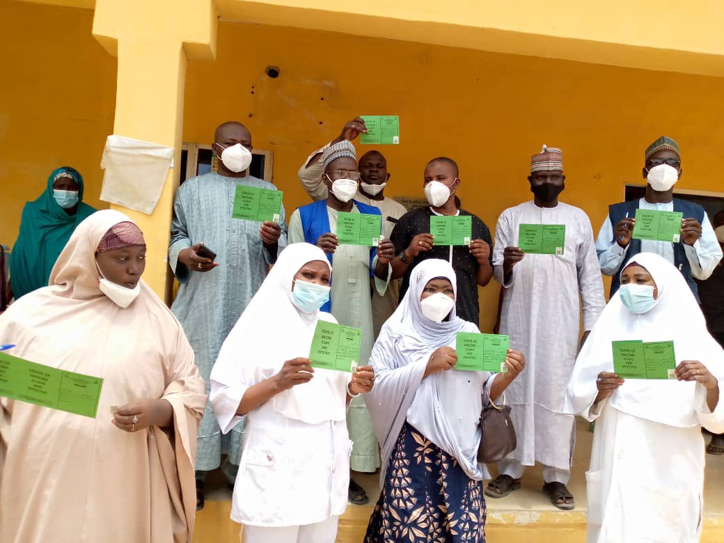 We have commenced the second dose of the Oxford/Astrazeneca vaccination in all states of the federation, including FCT.

Kindly check your vaccination cards for the date of your second dose and ensure you receive it to gain full protection against COVID-19.
#YesToCOVID19Vaccine