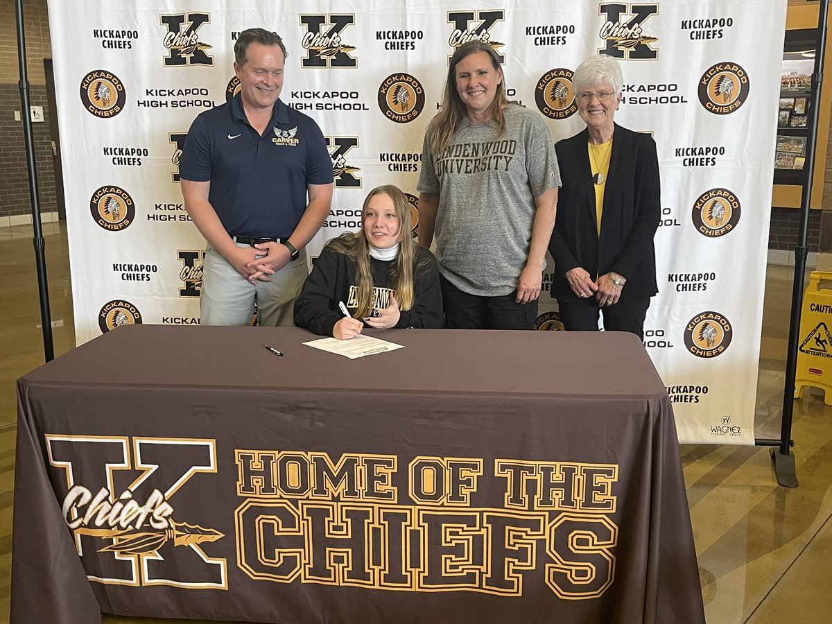 kickapoo_cheer's tweet image. We are very proud of our senior Hannah Laflen for signing to cheer with Lindenwood today!