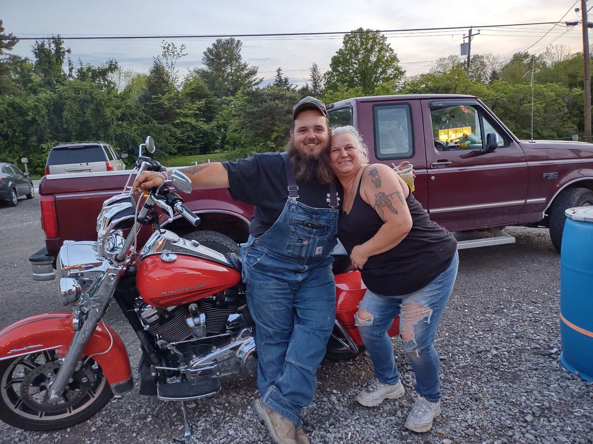 🚨BREAKING: ONLY ON FOX19Now: This is the last pic of Ricky Fulton, Jr. alive, taken with his friend Michele Singler before a fatal crash not long after in Clermont Co. last night. They’re holding a fundraiser for him Friday night. Full details <a href="/FOX19/">FOX19 NOW</a>