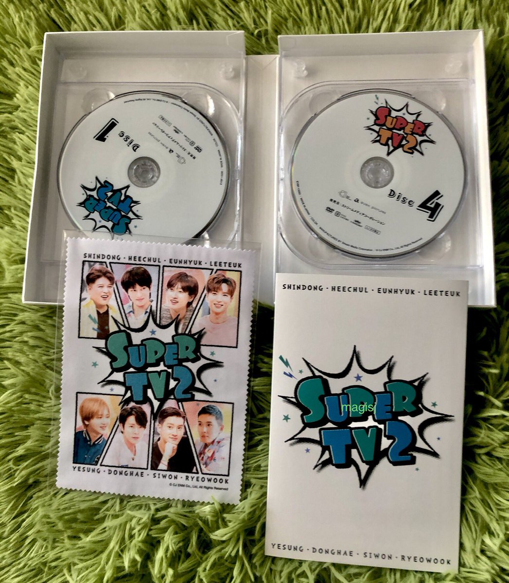 magisj's tweet photo. #SuperJunior💙
#SuperTV2👍
#SuperExpensive🤣🤣
#ItsBecauseOfPhotocards😆😆
#CompleteSet https://t.co/D9Ww1YrrCf