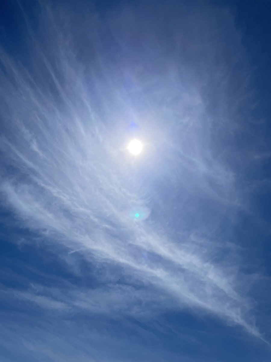 Een nieuw #weerrecord voor het <a href="/RTLnieuws/">RTL Nieuws</a> , voor de 14e achtereenvolgende dag zitten ze d‘r #weer totaal naast met hun #weersvoorspelling <a href="/WilliamHuizinga/">William Huizinga</a> <a href="/weeronline/">Weeronline</a> <a href="/BuienRadarNL/">Buienradar</a> <a href="/zuurbier037/">Peter Brouwer</a> ☀️☀️☀️#ameland