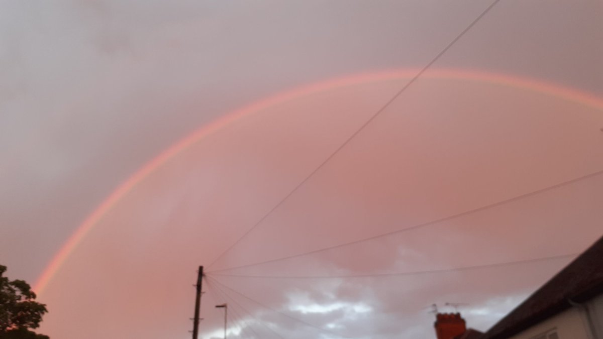 fish4developmnt's tweet image. Joining the #rainbow and sunset admirers in #Lincolnshire