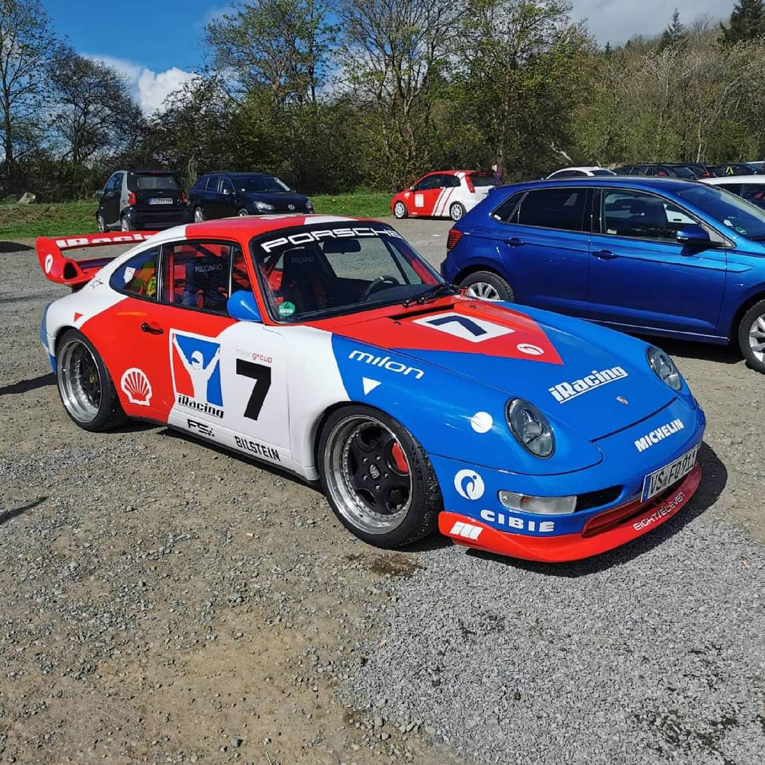 BTGDale's tweet image. Possible simracing fan spotted on the Nordschleife IRL 😎👍 @iRacing @iRacingMyers