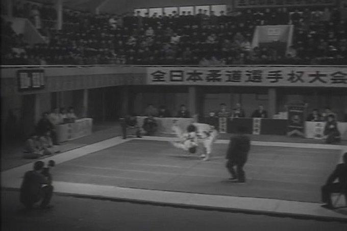 背負い投げのtwitterイラスト検索結果