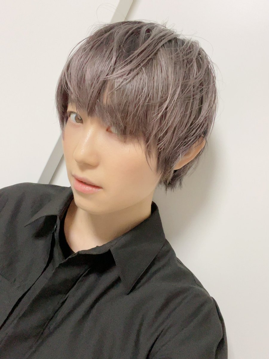 髪色が自分的にめっちゃお洒落になってhappyなのでご報告し 髪色が自分的にめっちゃお洒落になってhappyなのでご報告し