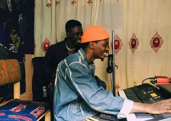 GreatLawrence6's tweet photo. The making of "can't go lost "link in my bio
I enjoyed every bit of it 💚💙🙏 https://t.co/EvJAOiQvtB