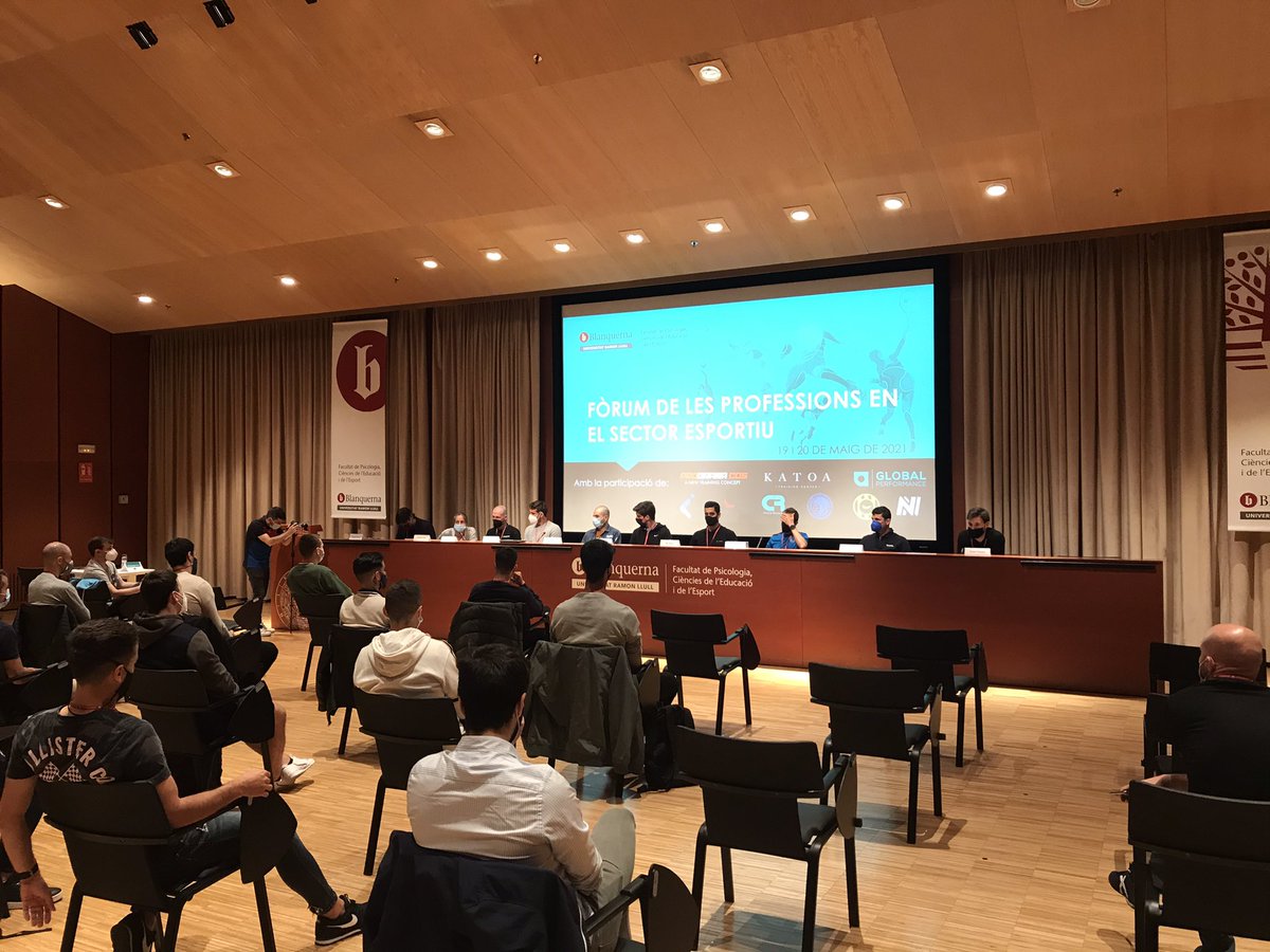 🎓🤝Avui els alumnes de 4rt de <a href="/BlanquernaCAFE/">Blanquerna CAFE</a> han tingut l’oportunitat d’assistir al #fòrumdelesprofessions per conèixer de primera mà les empreses referents del #sectoresportiu. Molta sort i èxits en aquesta nova etapa professional! <a href="/BlanquernaFPCEE/">Blanquerna FPCEE</a>  <a href="/uramonllull/">U. Ramon Llull (URL)</a>